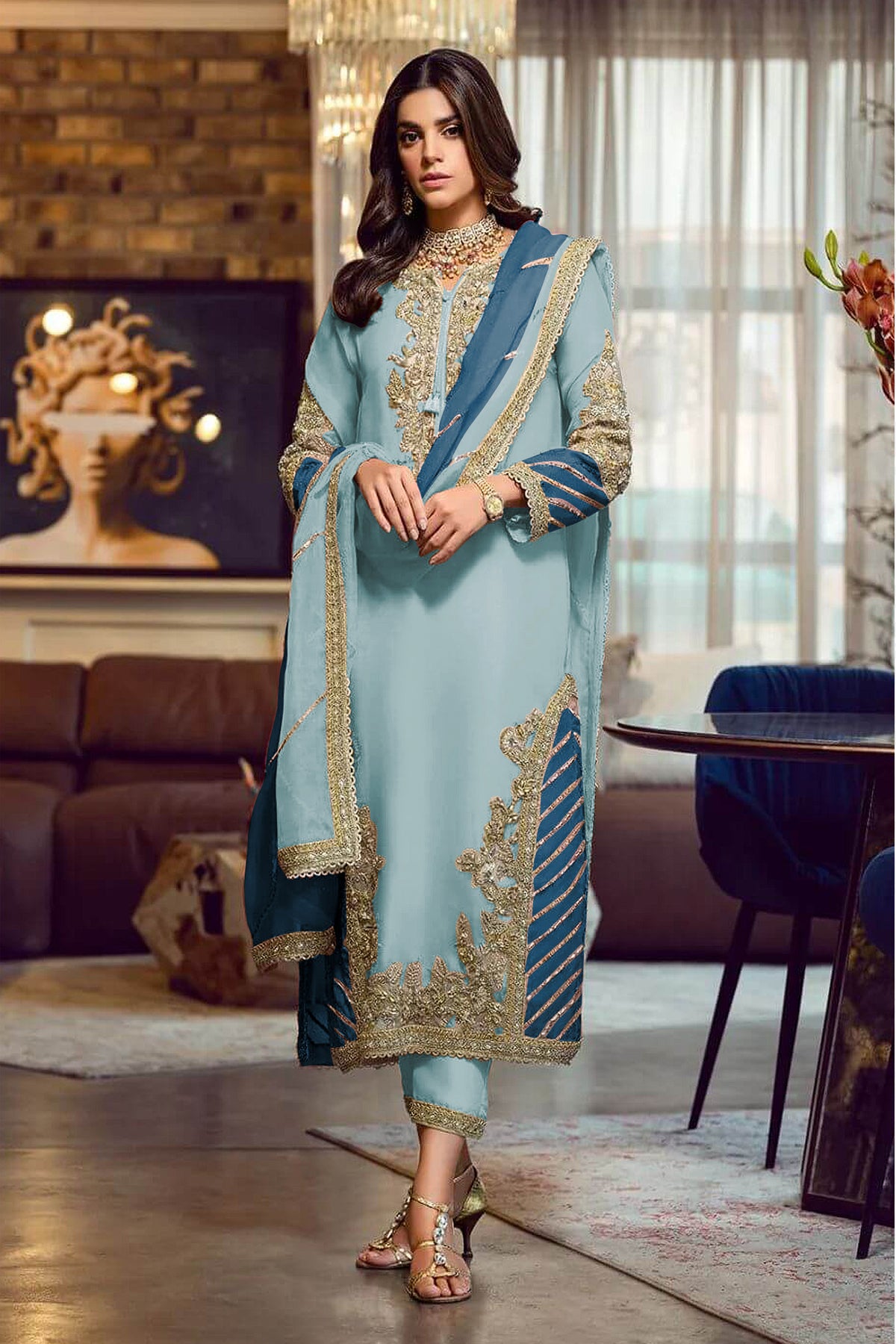 semi stitch / sky blue