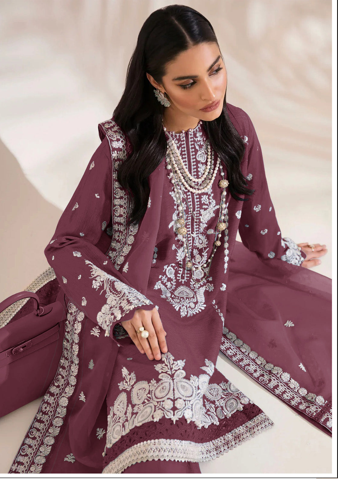 semi stitch / badami