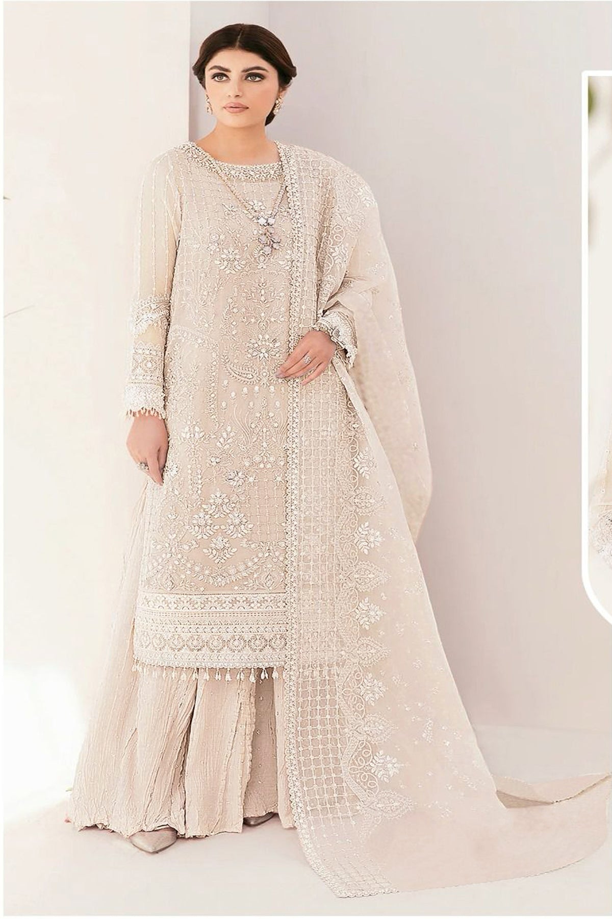semi stitch / cream