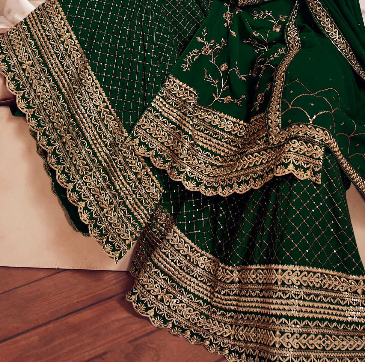 semi stitch / dark green