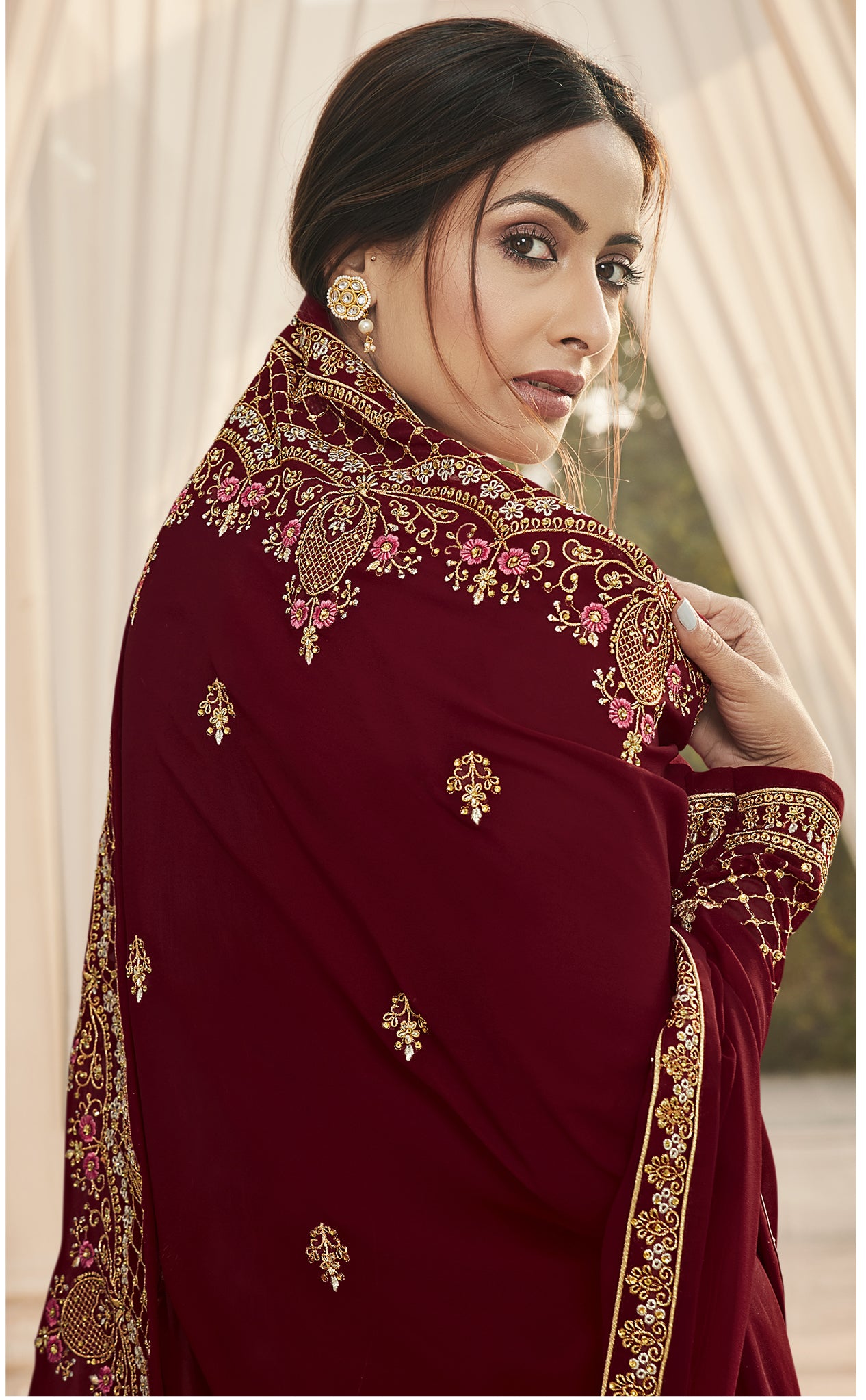 semi stitch / maroon