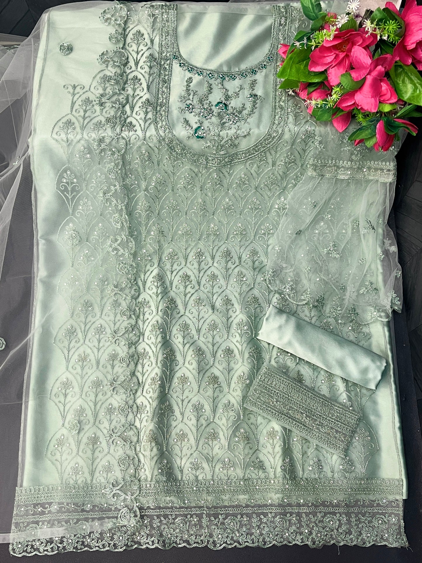 semi stitch / green