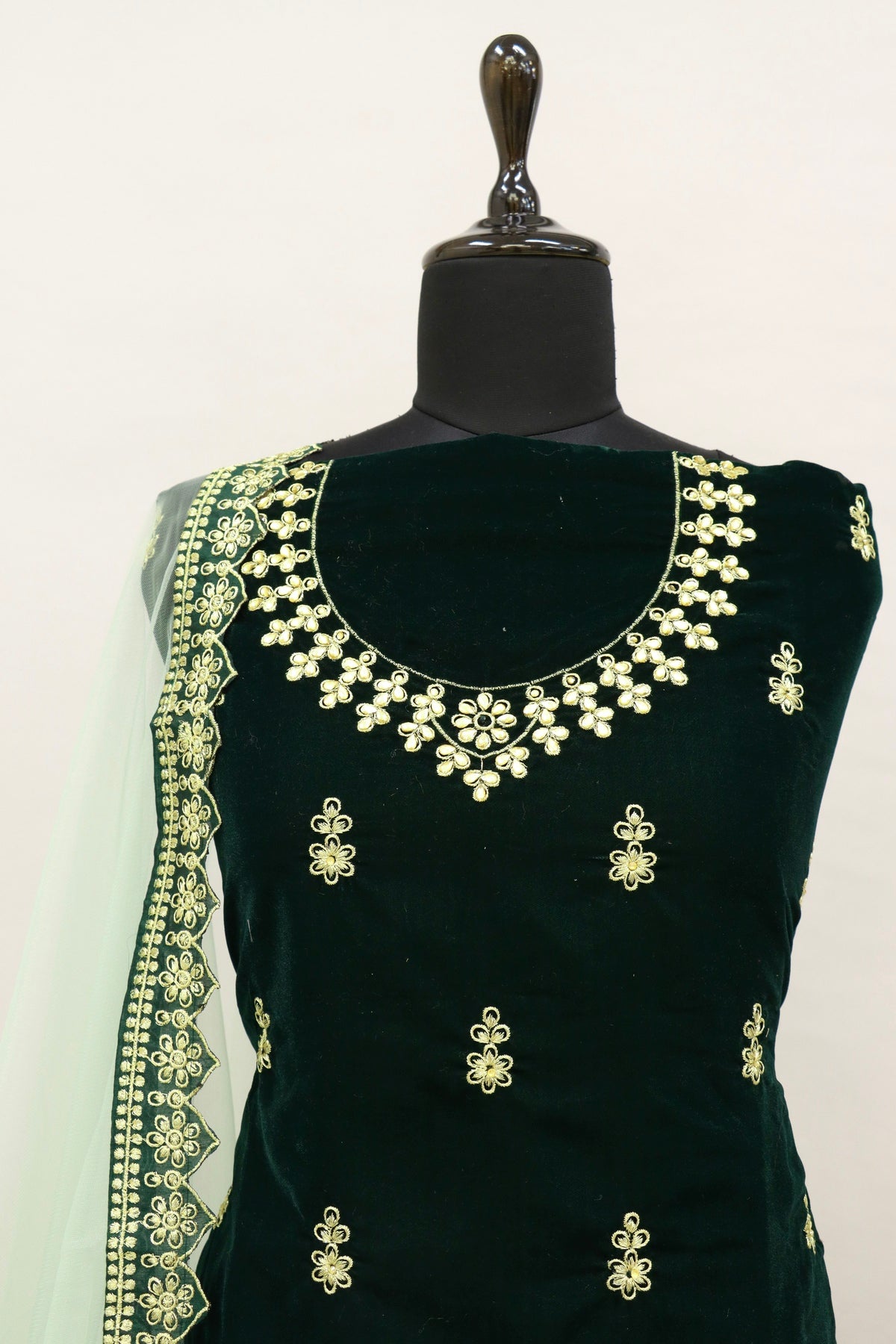 semi stitch / dark green