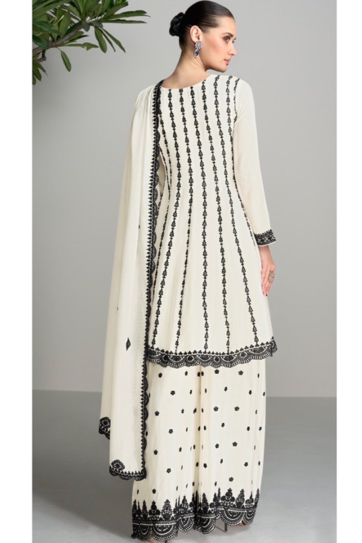 semi stitch / white