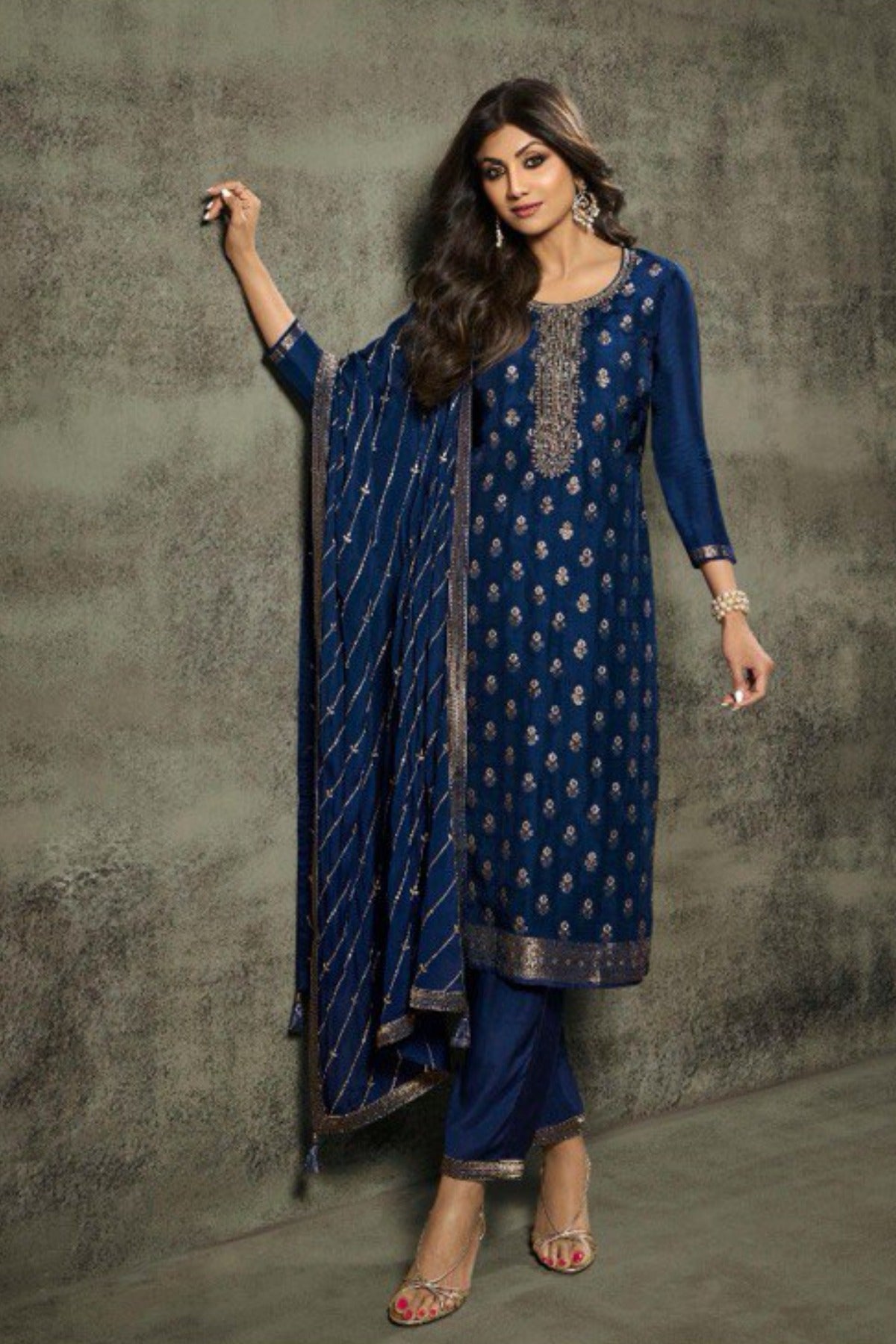 semi stitch / navy blue