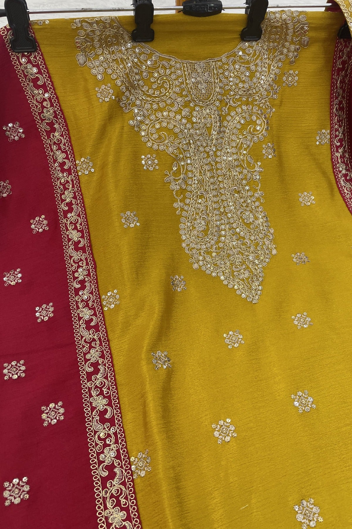 semi stitch / yellow