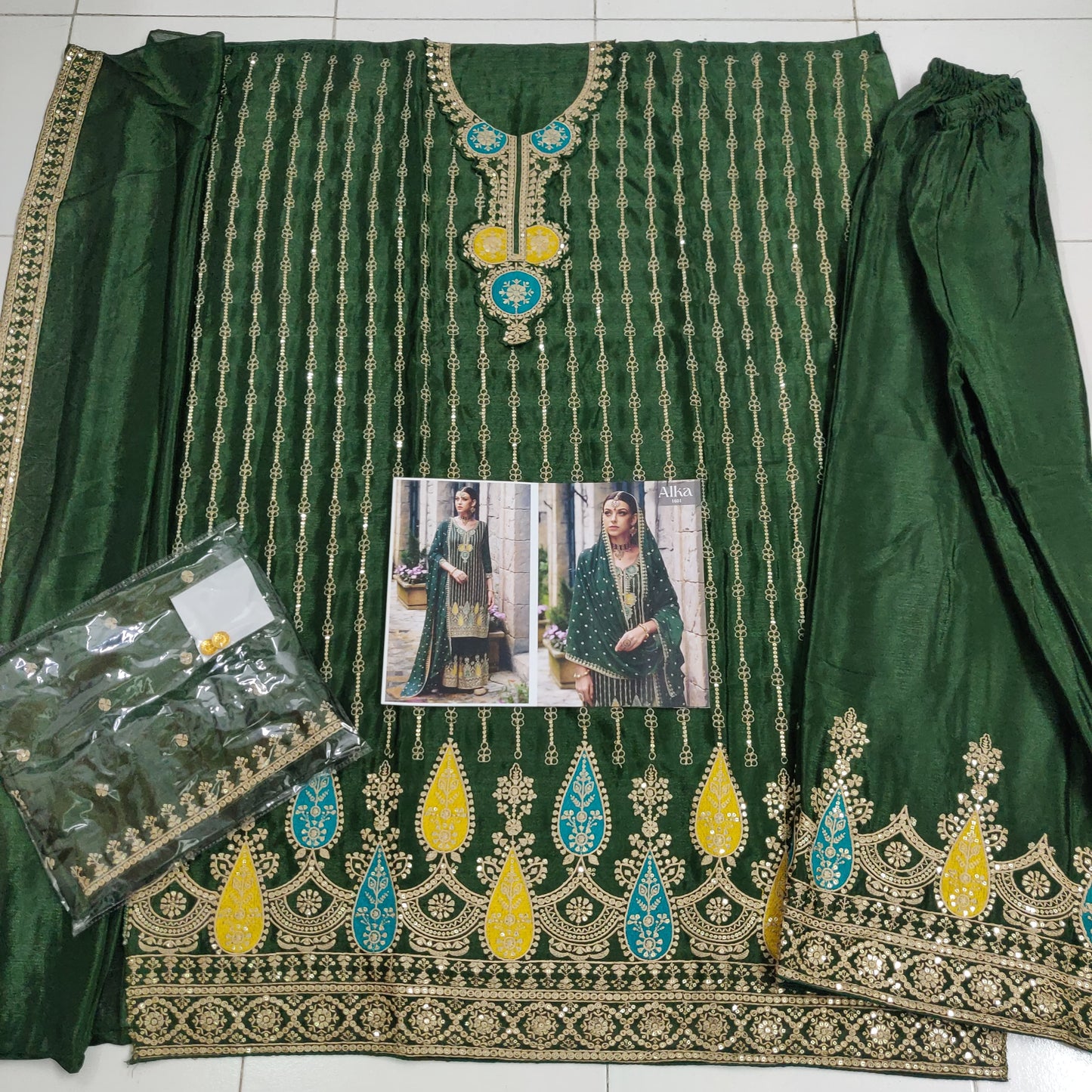semi stitch / dark green