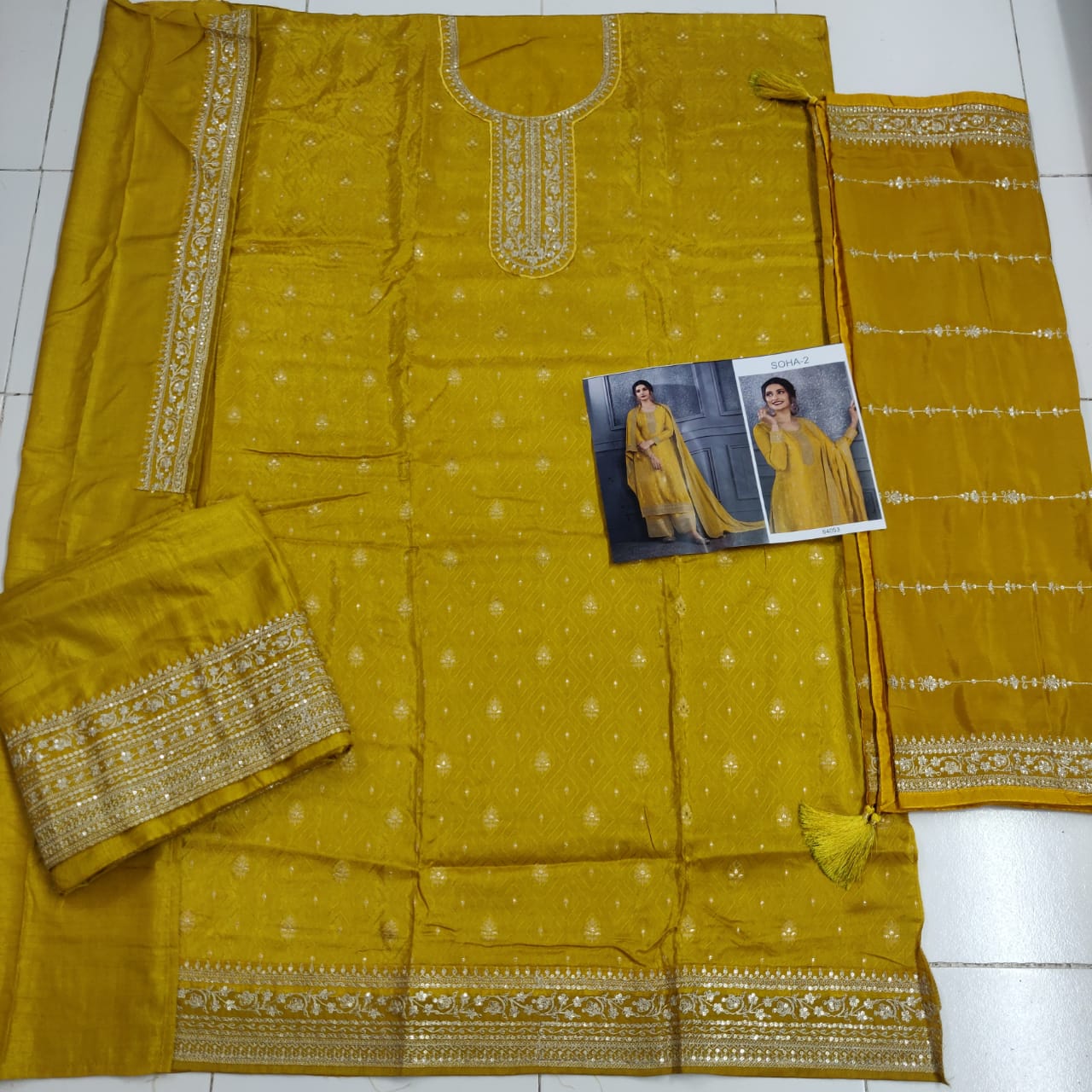 semi stitch / yellow
