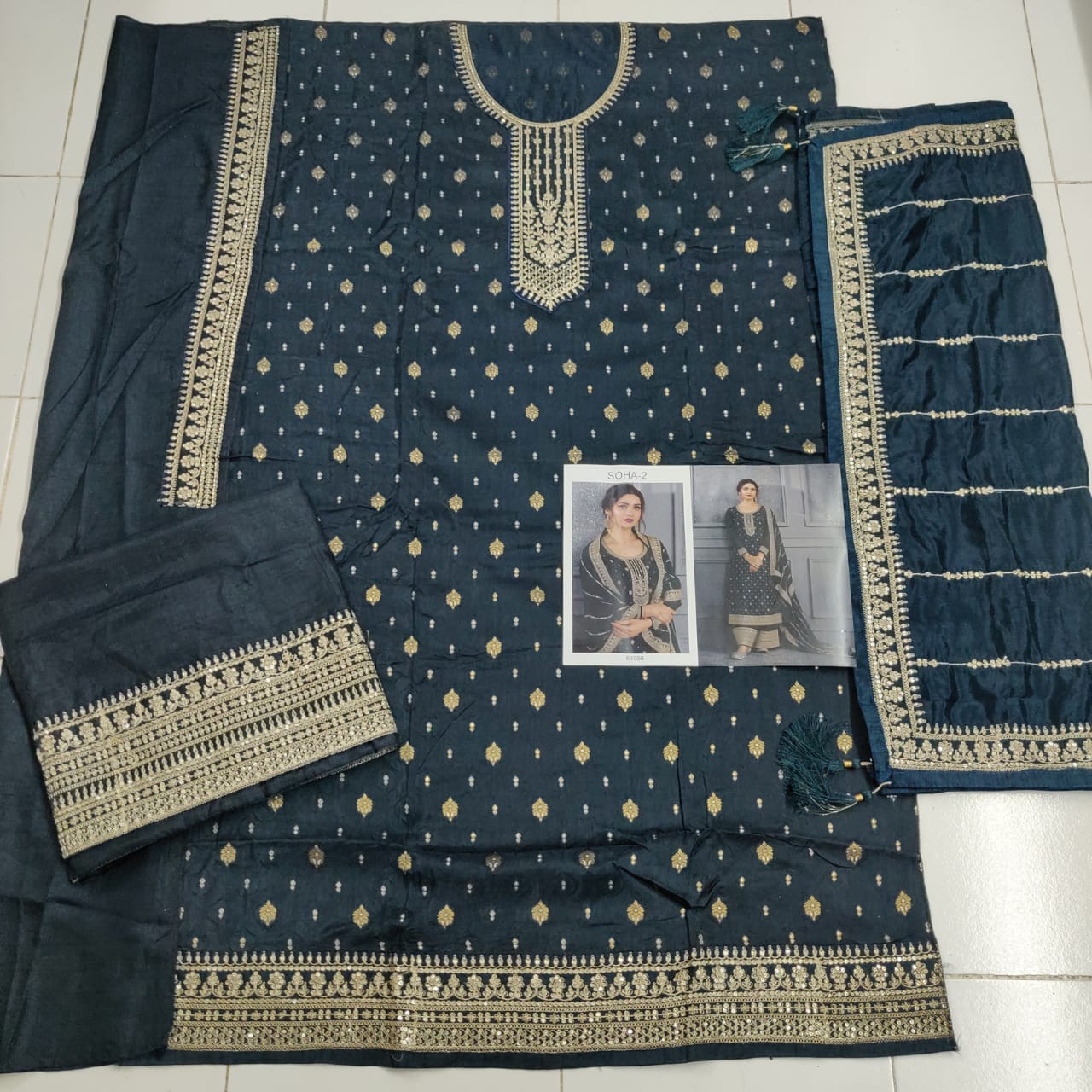 semi stitch / navy blue