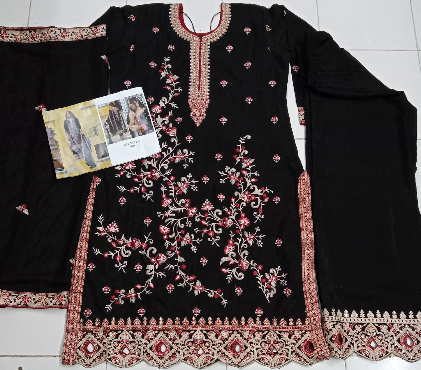 semi stitch / black