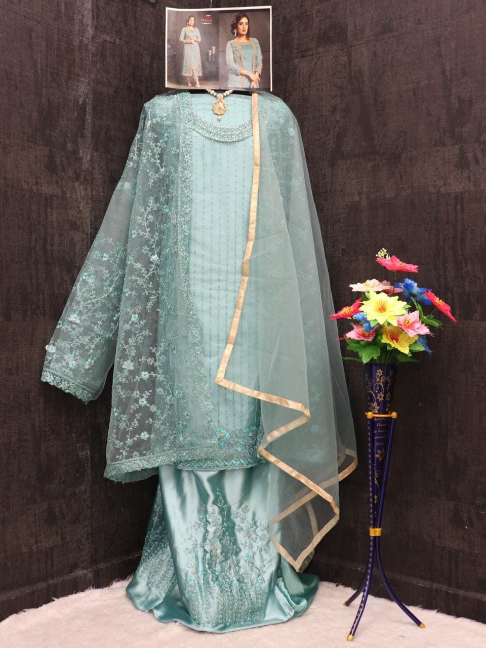 semi stitch / mint