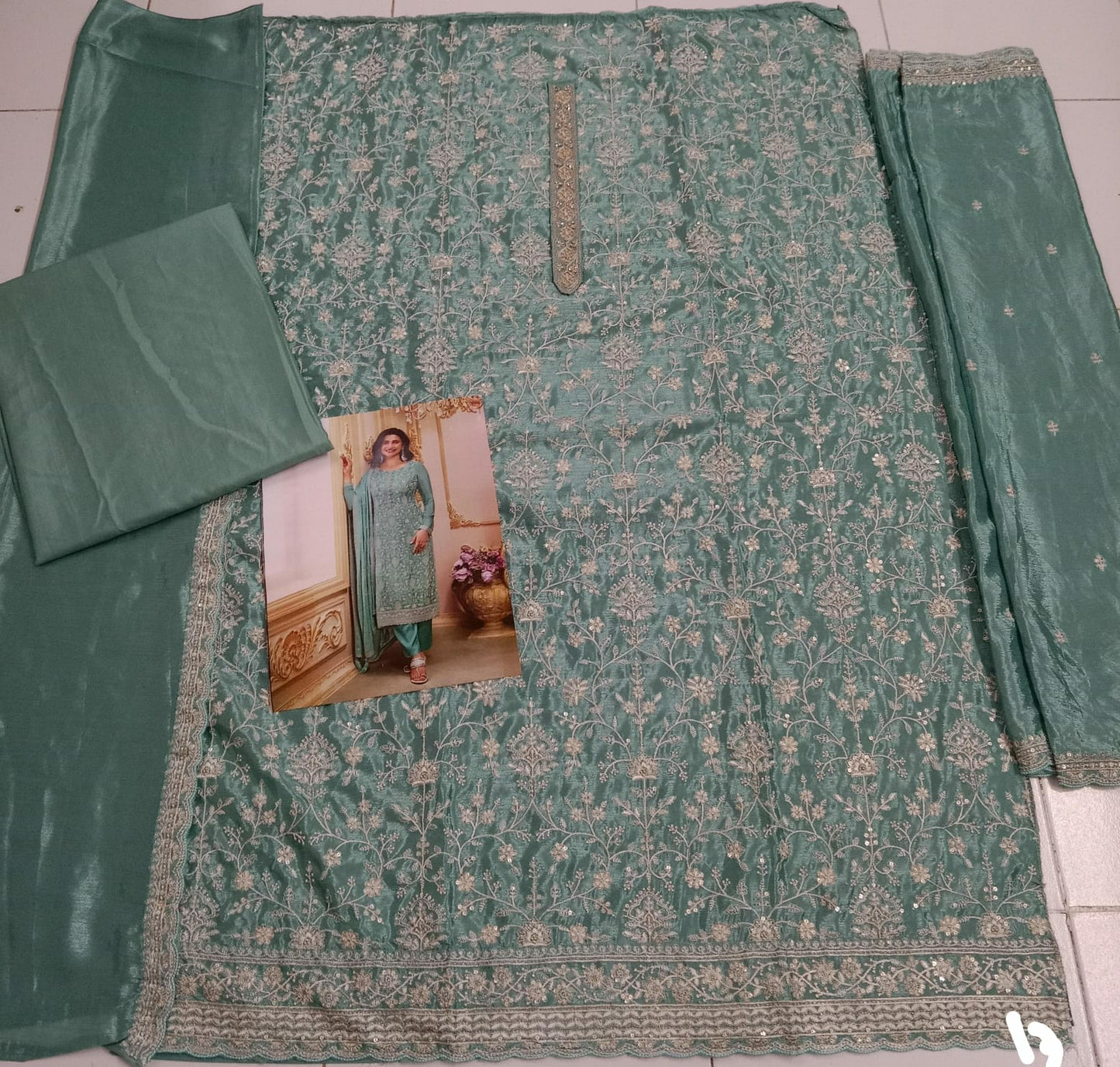 semi stitch / green
