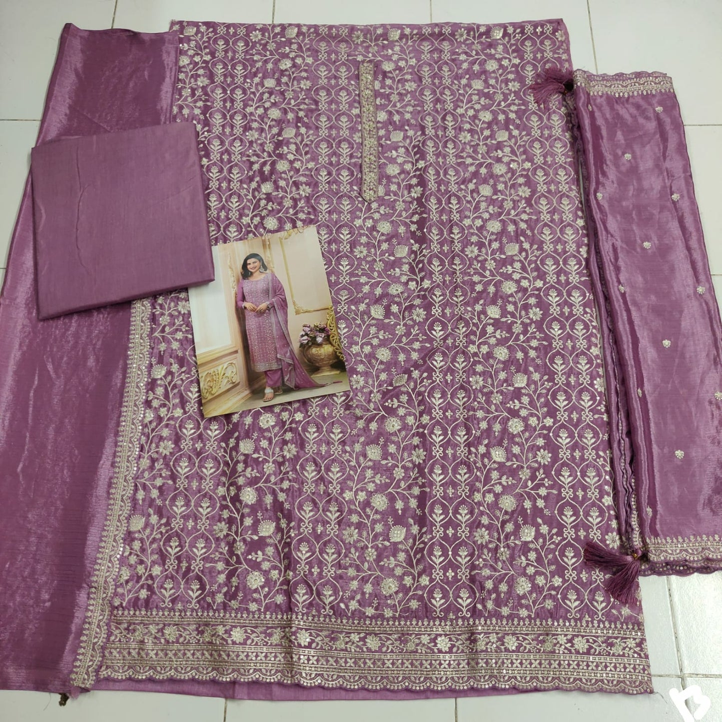 semi stitch / lavender