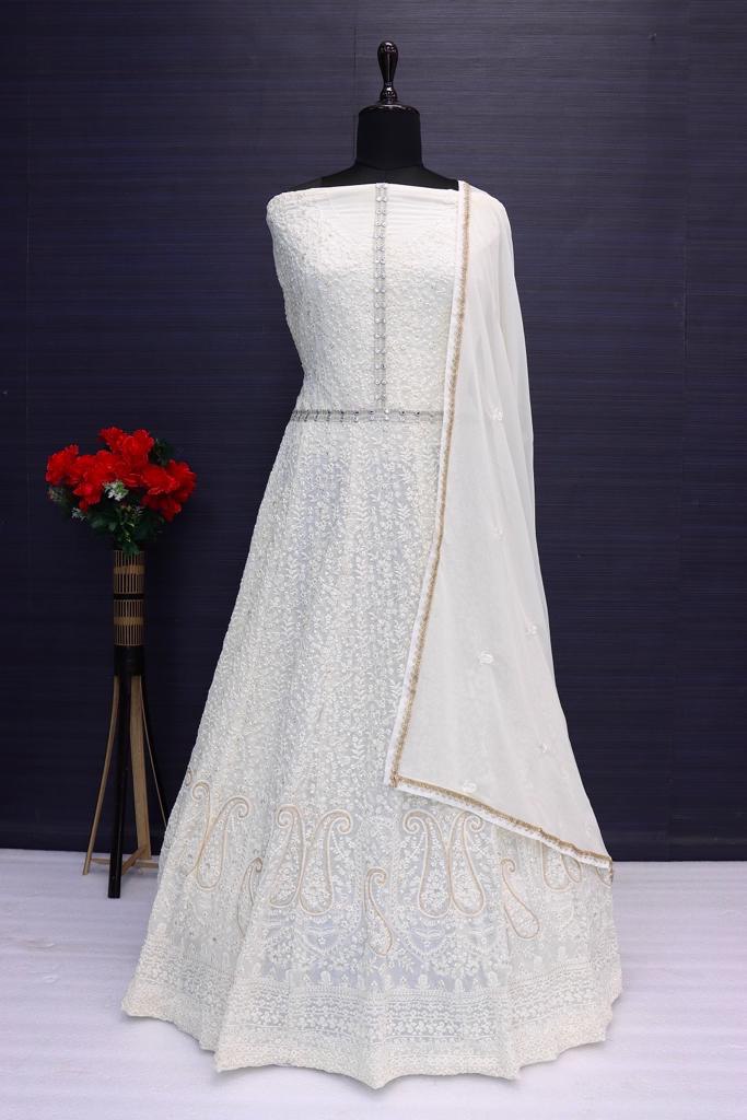 semi stitch / white
